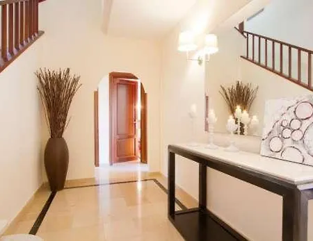 Villas Coral Deluxe 6, 빌라 *